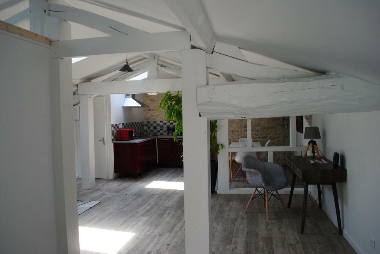 Ecurie De La Grange L'Abbe Daire Le Langon Dış mekan fotoğraf